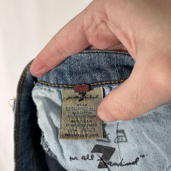 Seven for all Mankind Cut Off Shorts Women's 28 Medium Wash Denim Low Rise - Picture 8 of 8